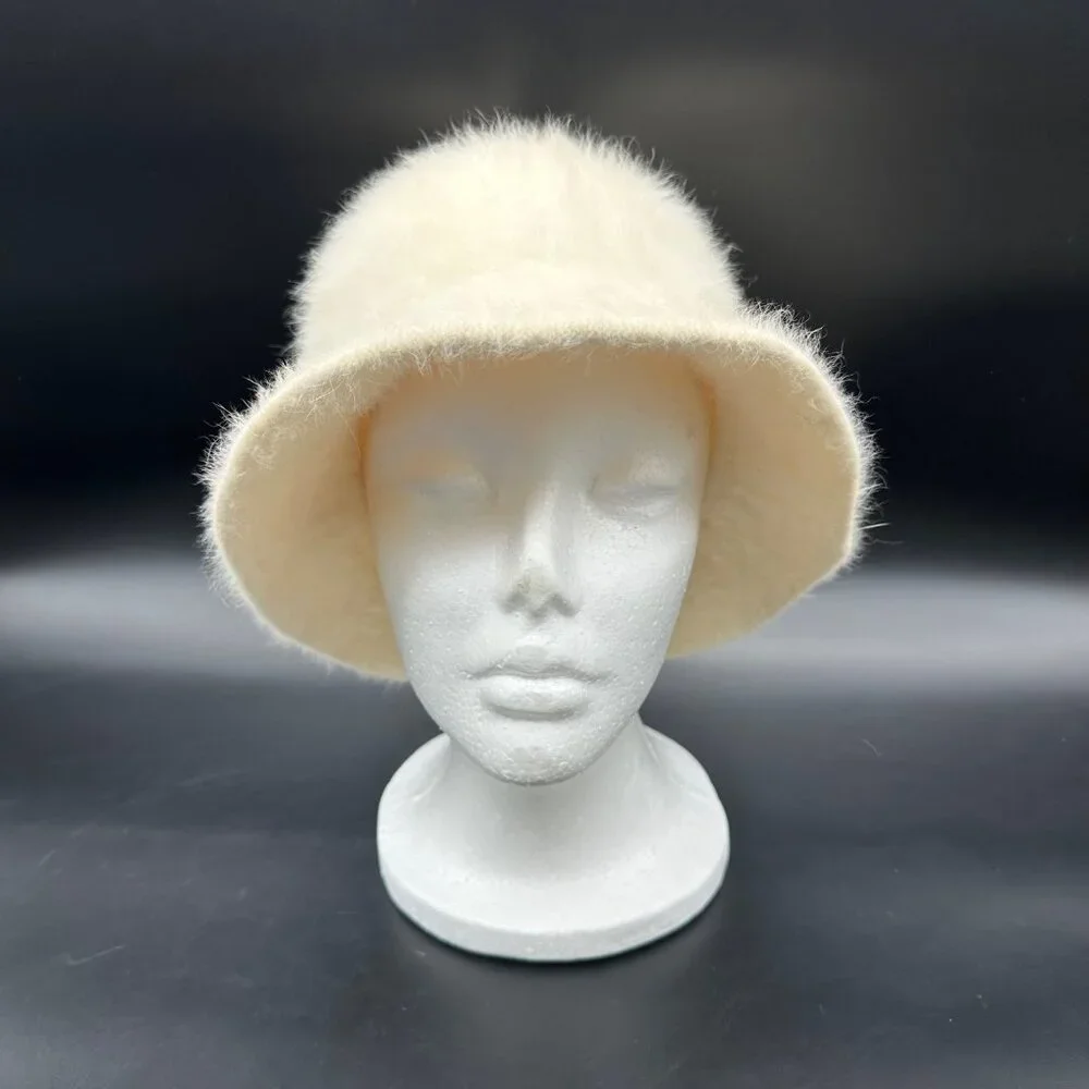 Vintage Hat White Fuzzy Bucket Womens Betmar France Warm Winter 1970s Retro Fash - Picture 5 of 8